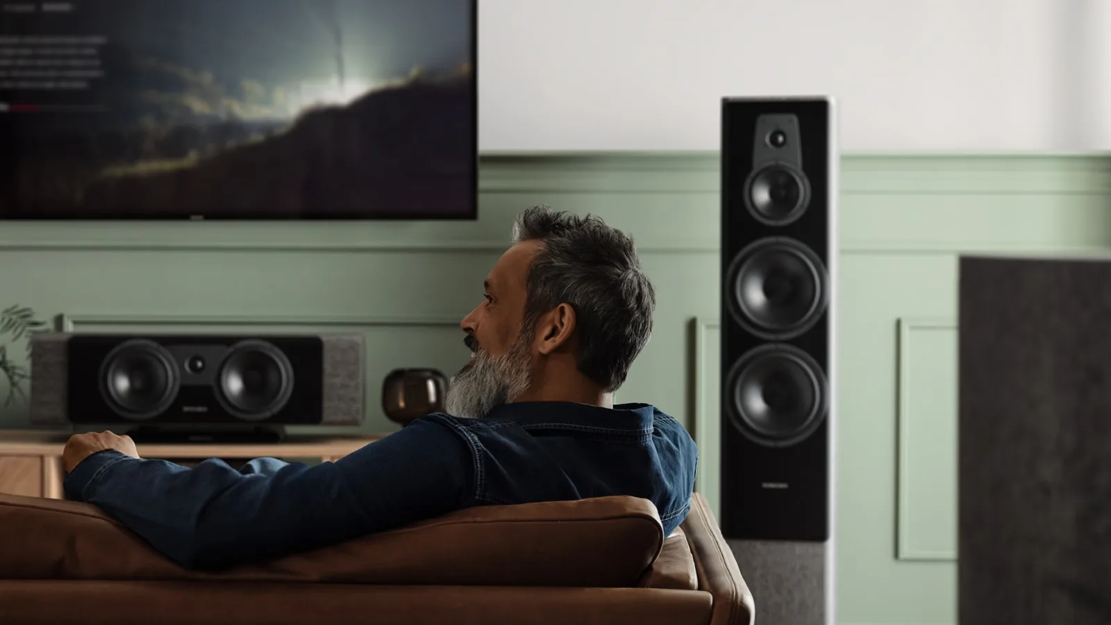 Dynaudio Contour 60i trong không gian thực tế