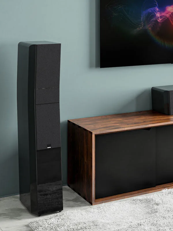 Chi tiết thùng loa vát cạnh của Ultra Evolution Tower