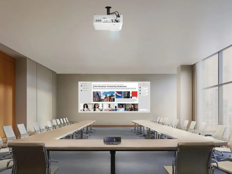 Máy chiếu ViewSonic LS901-4K trong phòng họp Microsoft Teams Rooms