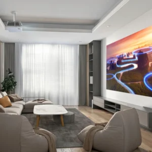 Máy chiếu ViewSonic LX750-4K treo trần chiếu màn lớn trong phòng khách